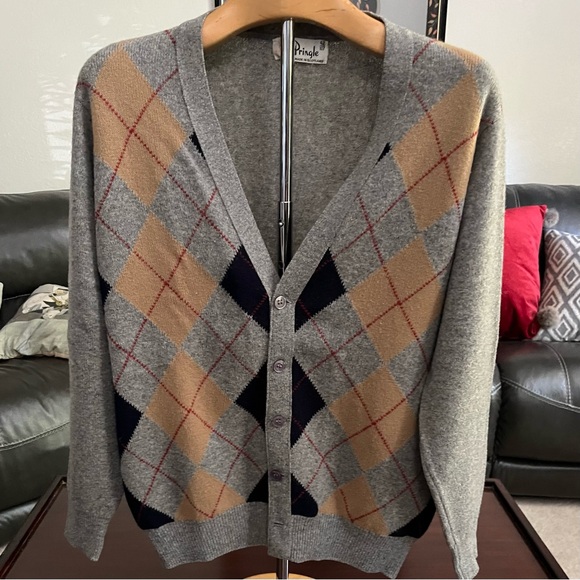 Vintage Men’s Pringle Gray and Tan Argyle Cardigan